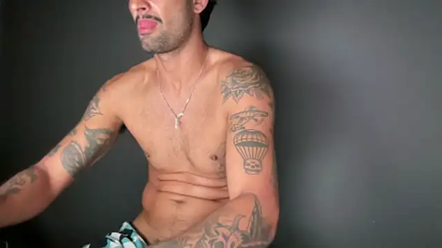 ZeusDelicious's cam snapshot