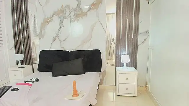 MayaBaker live sex cam