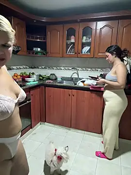 lana_rousse01's cam snapshot