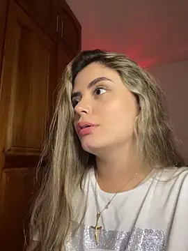 Miss_valeriaa's cam snapshot