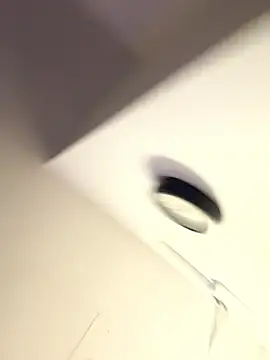 Your_Paris live sex cam