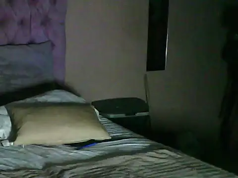 MISSCONNYXXX's cam snapshot