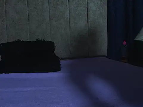 Nina_Messyy's cam snapshot