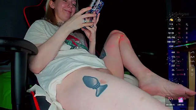 Tender__Lionet's cam snapshot