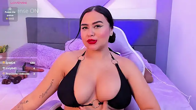 katia_bigboobs1's cam snapshot