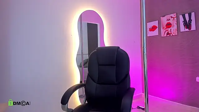 ambarcollins01's cam snapshot