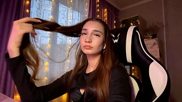 HollyPaw's cam snapshot