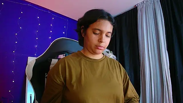 Emmapark_'s cam snapshot