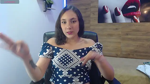 xlunna's cam snapshot