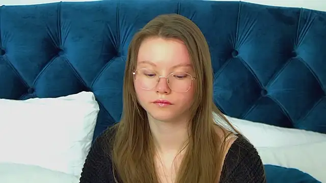 KeiraAsti's cam snapshot