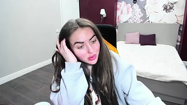 MissisCaty's cam snapshot