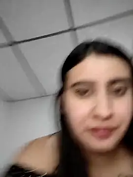 mialorents's cam snapshot