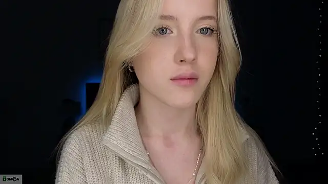 adele_armass's cam snapshot