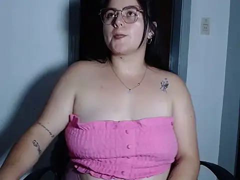 Emacollins_'s cam snapshot