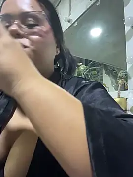 adara_sweet20's cam snapshot