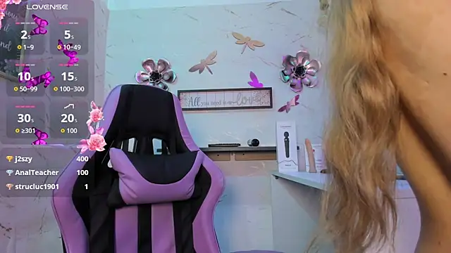 Natasha-Adams's cam snapshot