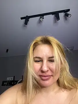 Passion-Blondy's cam snapshot