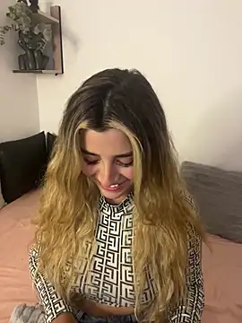 Felicity_Hops's cam snapshot