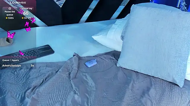 AmmyJones_ live sex cam