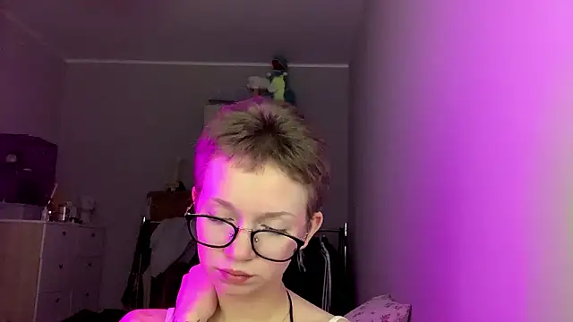 makeyousense's cam snapshot