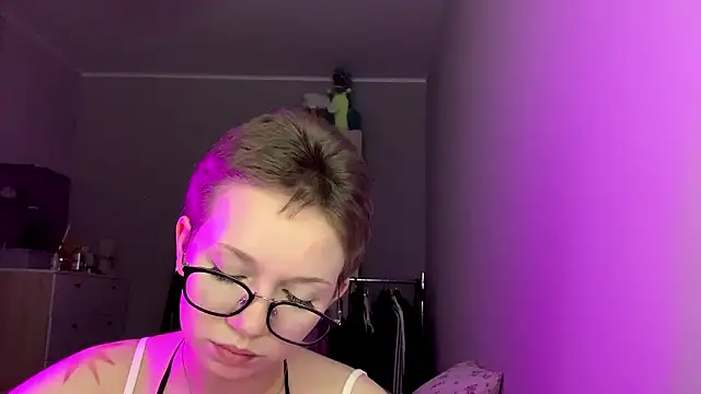 makeyousense's cam snapshot