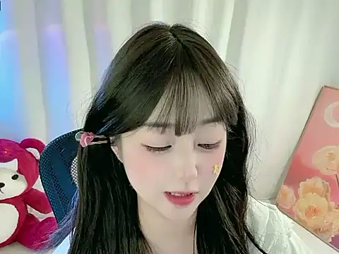 CLaire-5's cam snapshot