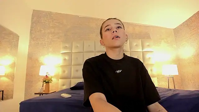 Lezy_'s cam snapshot