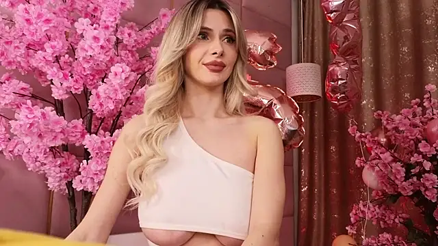 Elliblue's cam snapshot