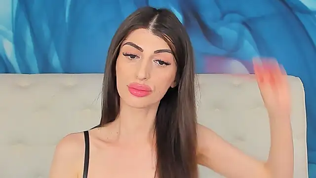 SkinnyDolly's cam snapshot