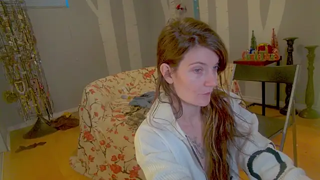 YourFavCanadianMILF's cam snapshot