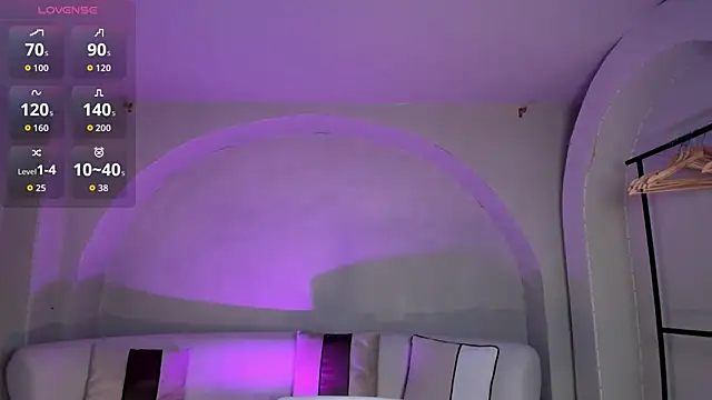 NiaHolland's cam snapshot