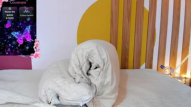 SashaGreyy_'s cam snapshot