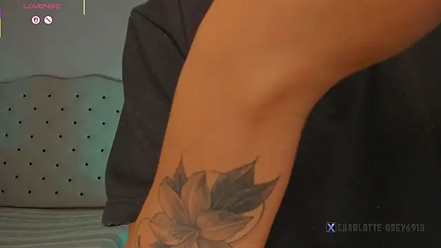 charlotte__grey live sex cam