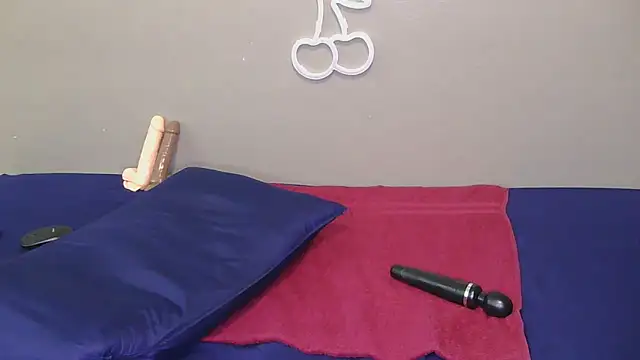 Serafynn's cam snapshot