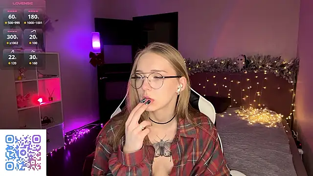 EvaPeace's cam snapshot