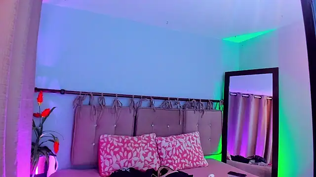 shy_siren's cam snapshot