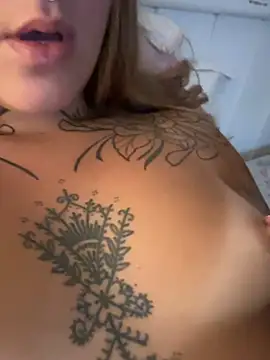 Camitattoo live sex cam