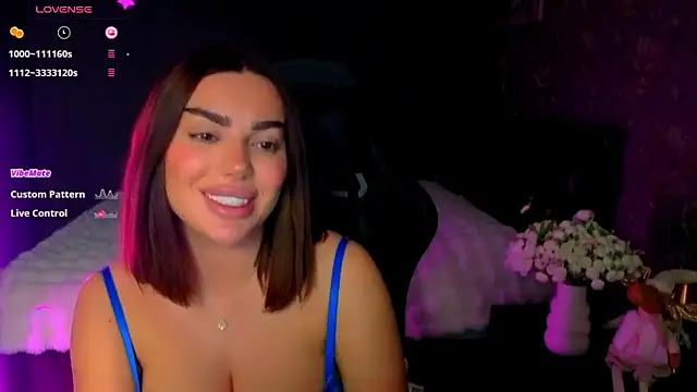 Ayla_Ray's cam snapshot