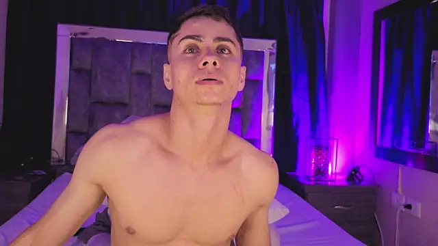 LeoMonnroe's cam snapshot