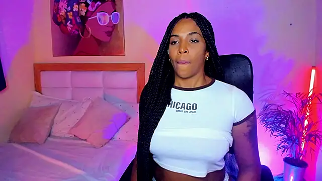 AitanaBrown_'s cam snapshot