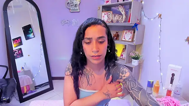 StaceyLeee's cam snapshot