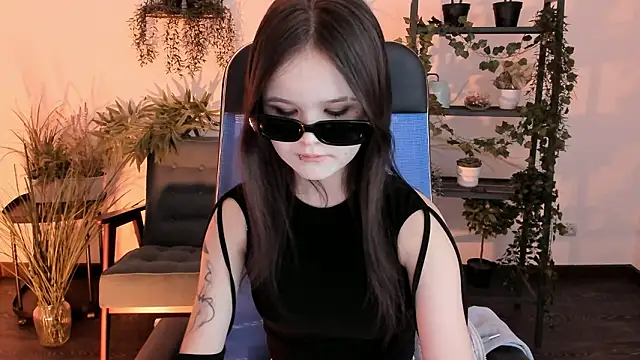 Elainebeness's cam snapshot