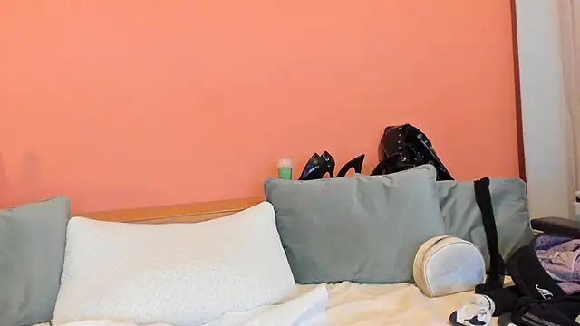 Dirty-Bya's cam snapshot