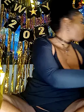 AmazonianMistress live sex cam