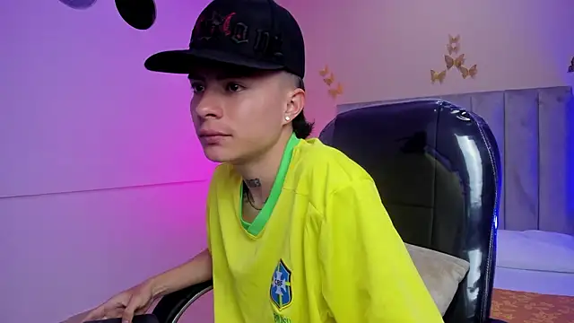 Nascary_Fox's cam snapshot