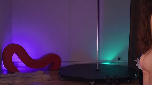 KittyCaitlin live sex cam