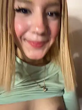 SweetBunnyGF's cam snapshot