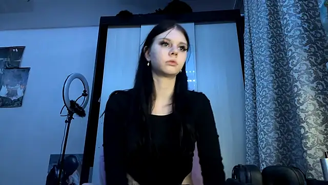 AnGallo's cam snapshot