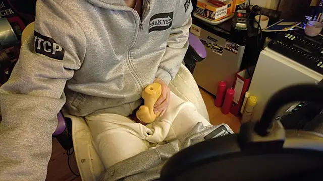 Gay-Versaut's cam snapshot