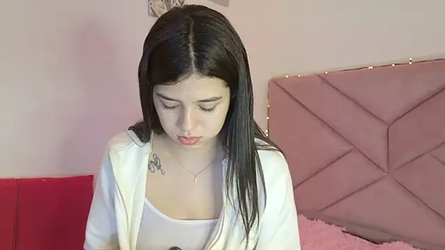 eva_sin18 live sex cam